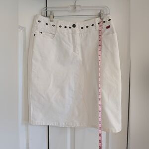 BCBGMAXAZRIA Jeans White Pencil Skirt with Eyelet Detail Size 8